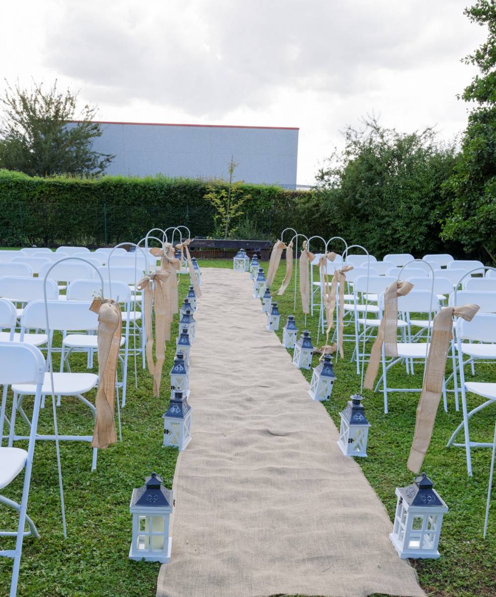 Chaises pliantes blanches